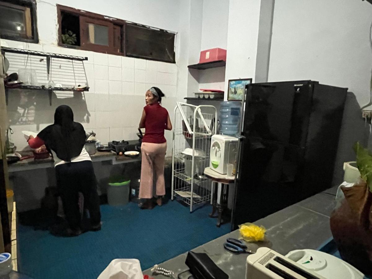 Oseania Hostel Senggigi Eksteriør billede