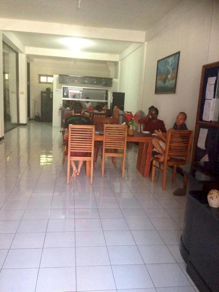Oseania Hostel Senggigi Eksteriør billede
