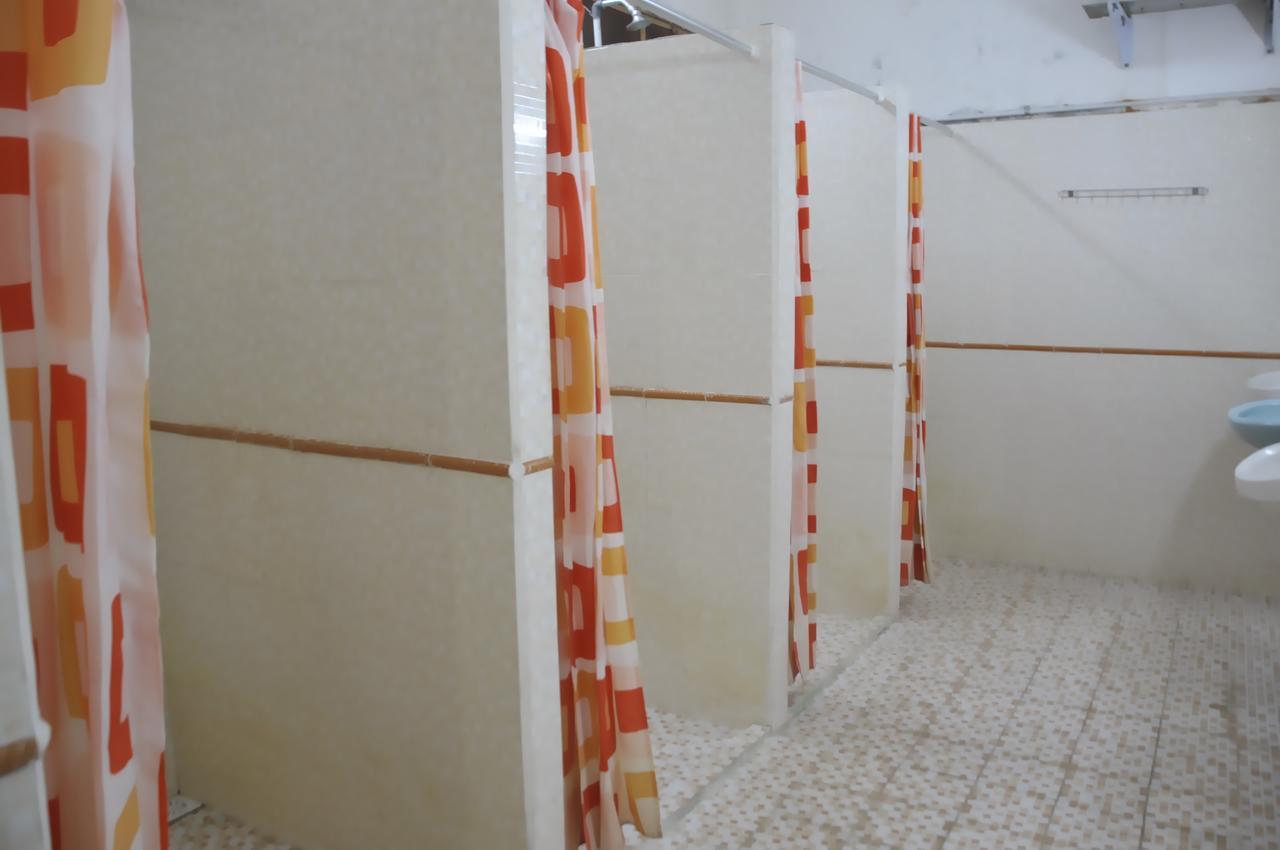 Oseania Hostel Senggigi Eksteriør billede