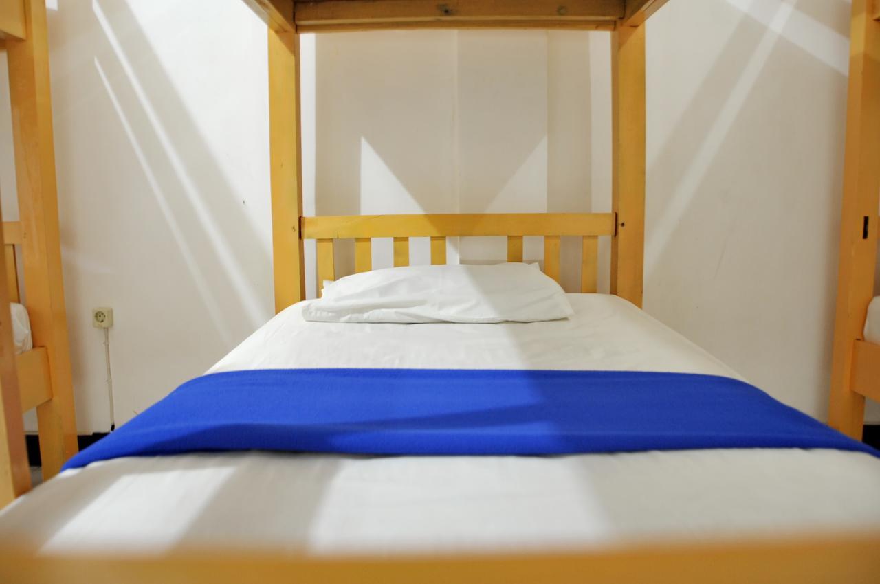 Oseania Hostel Senggigi Eksteriør billede