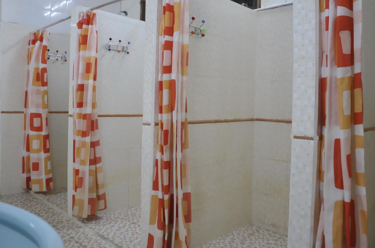 Oseania Hostel Senggigi Eksteriør billede